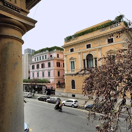 アパート Claudio's ローマ